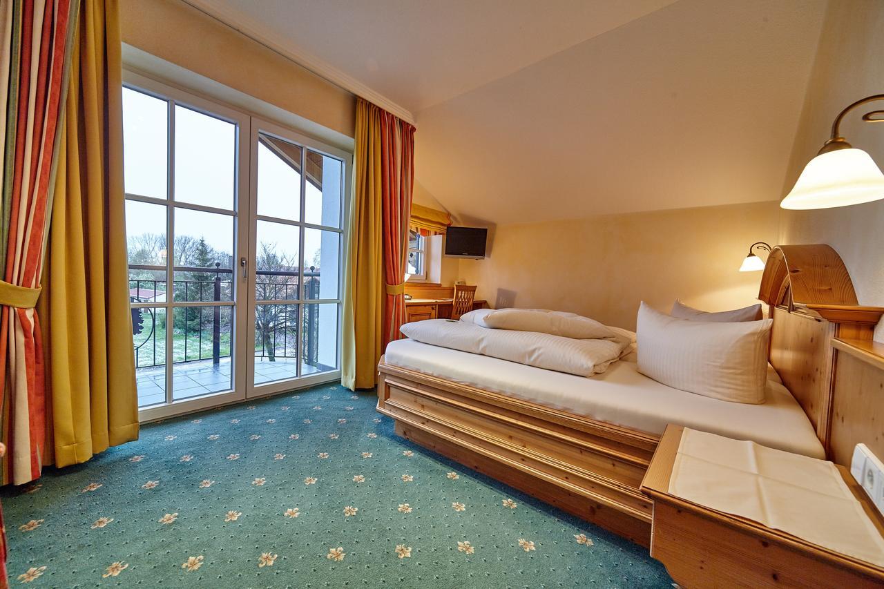 Landhotel Gruener Baum Westendorf  Kültér fotó